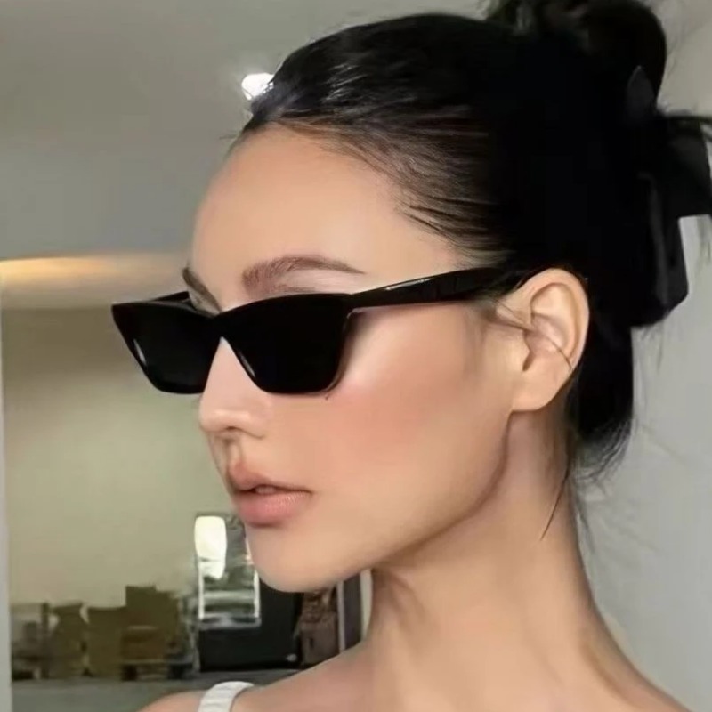 Kacamata Hitam Cat Eye Mewah W - Sunglasses Cat Eye ulasan dan harga